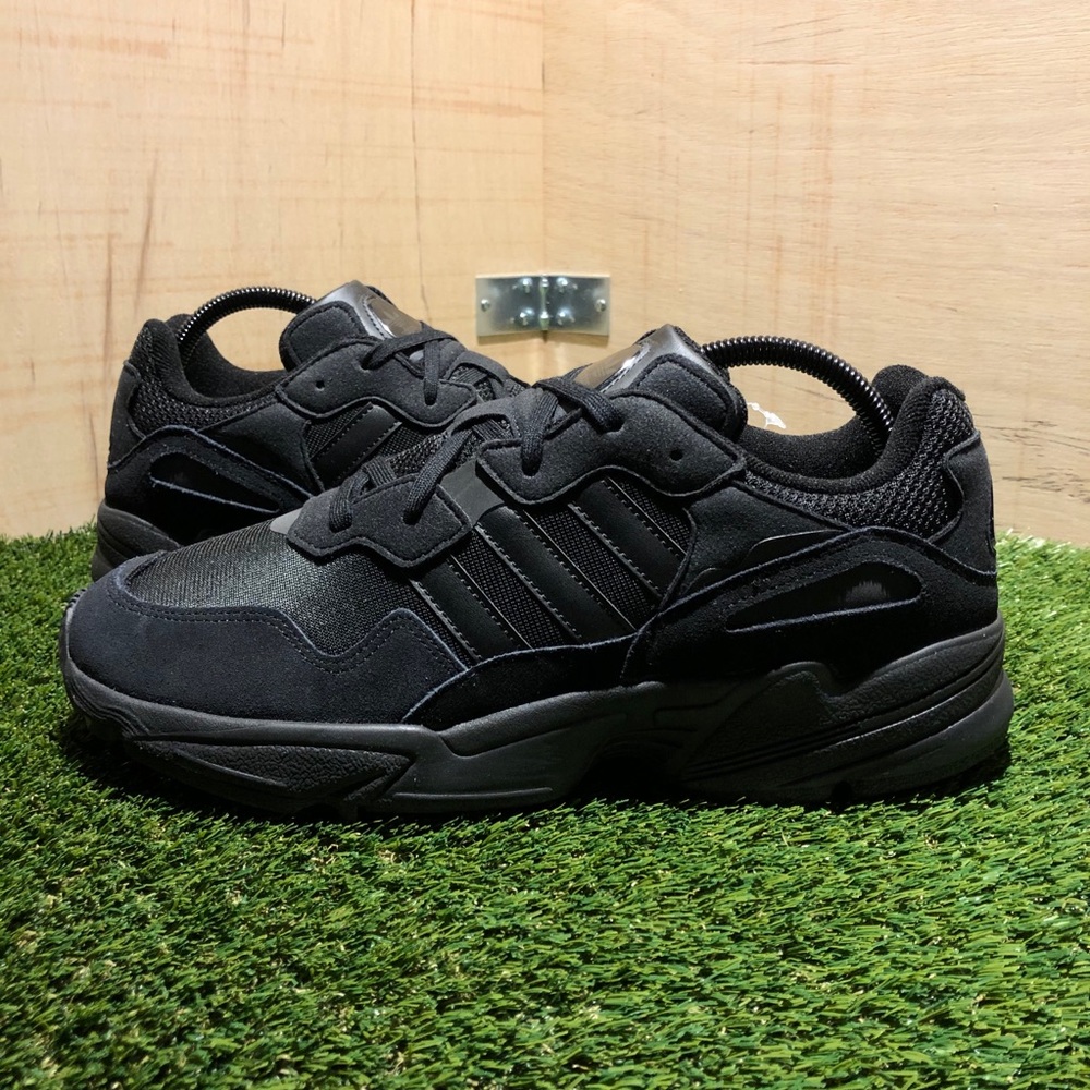 ADIDAS Yung-96 - Triple Black